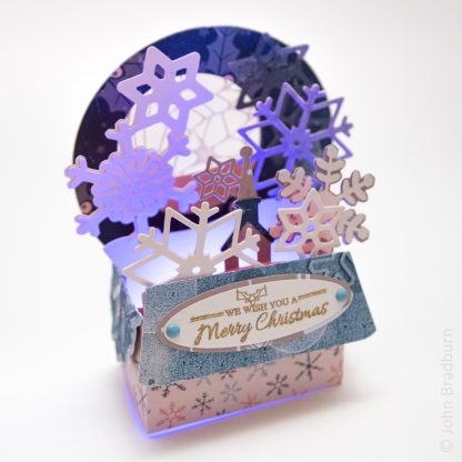 3D Snowglobe Christmas card - Image 4